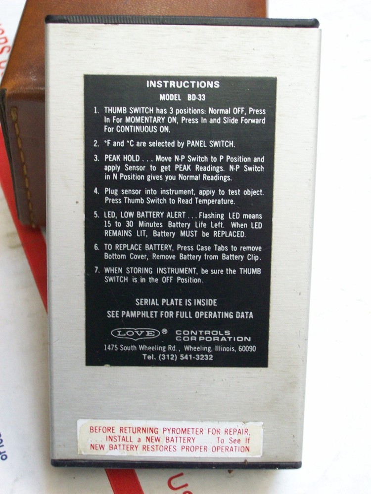 LOVE CONTROLS BD-33 PYROMETER w LEATHER CARRYING CASE