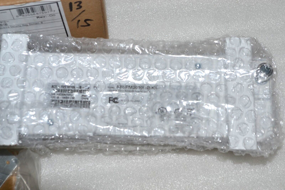 NEW Cisco AIR-RM3010L-B-K9 Hyperlocation Module with Advance Security