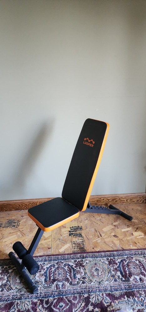 Used Red workout rack +bar+300lb plates