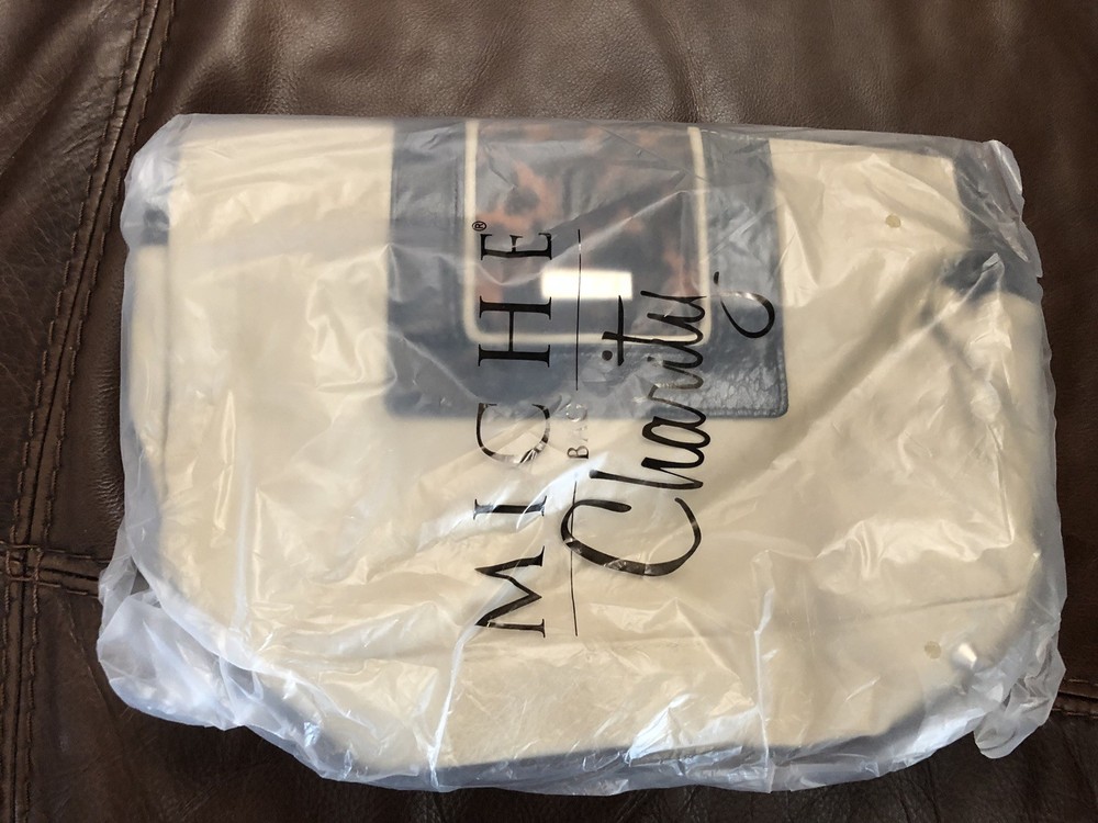 Authentic Miche~NEW~CHARITY~UNOPENED PACKAGE~CLASSIC shell Only~End pockets