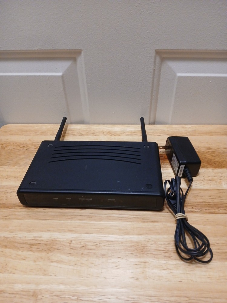 Frys Wireless Router Model FR-300RTR Good Condition