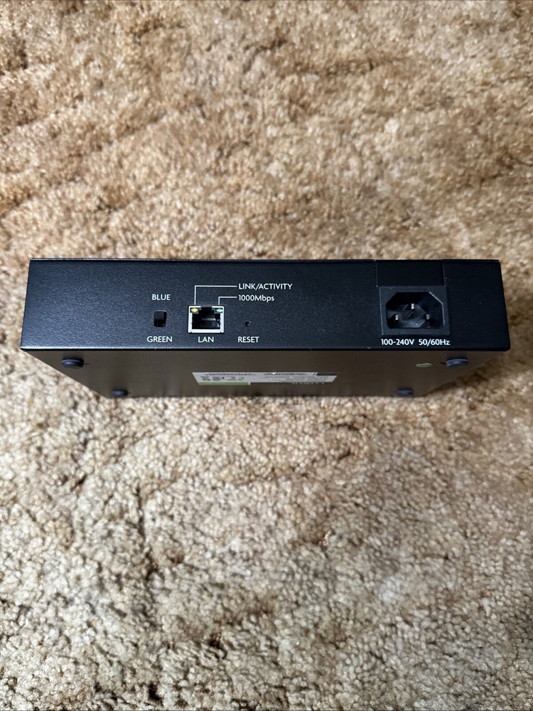 Luxul XWC-1000 Wireless Controller System (Unit Only / No Cord)