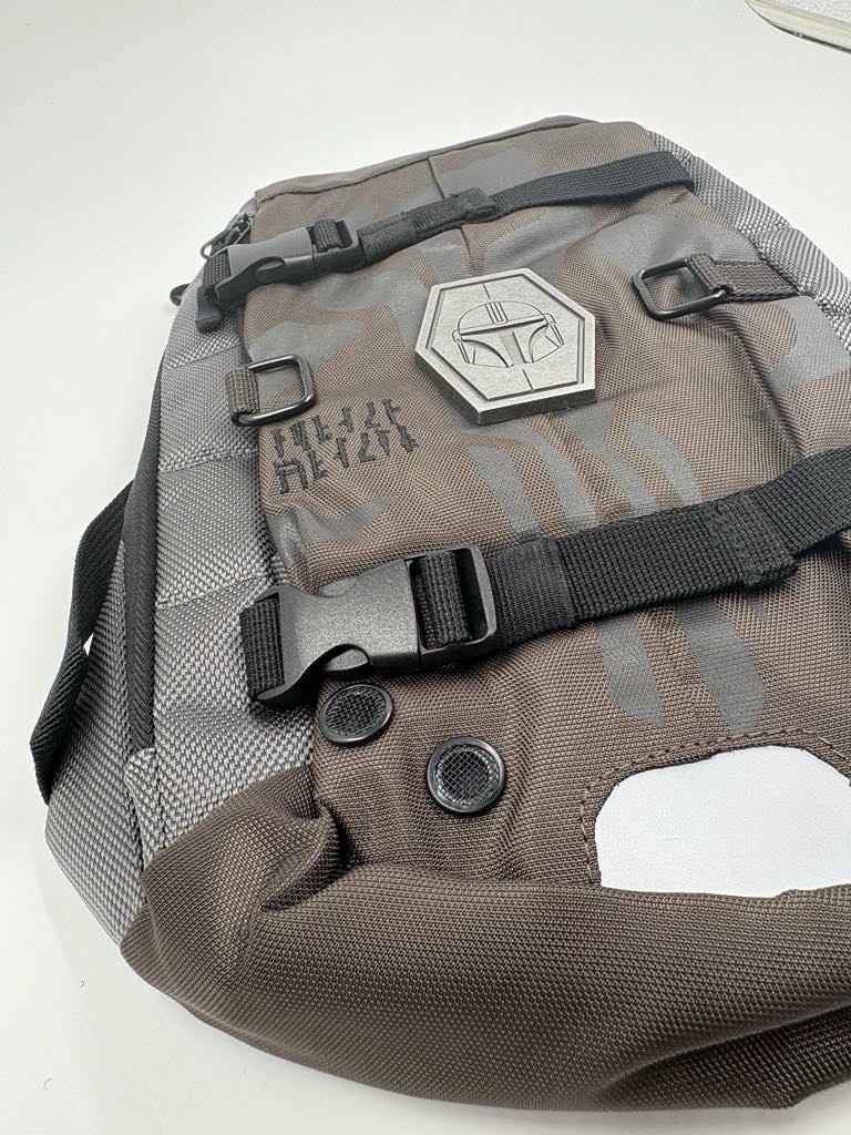 Star Wars: The Mandalorian - Sling/Hip Bag "New"