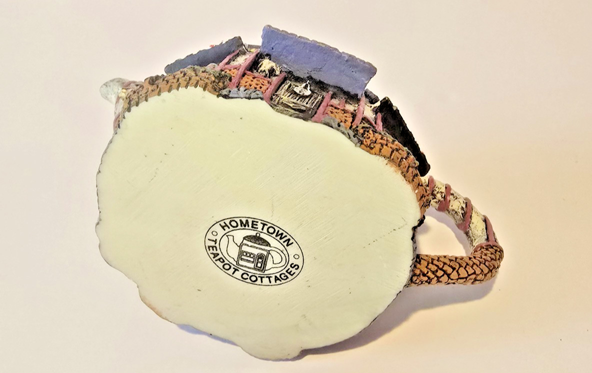 Hometown Teapot Cottages Hardware Store Miniature Tea Pot