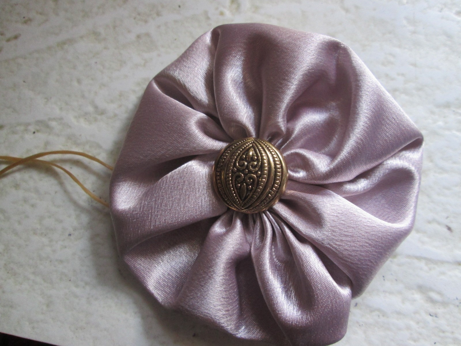 REENACTOR 18THC REV WAR COLONIAL HAT DRESS COCKADE PALE LILAC SATIN BRASS BUTTON