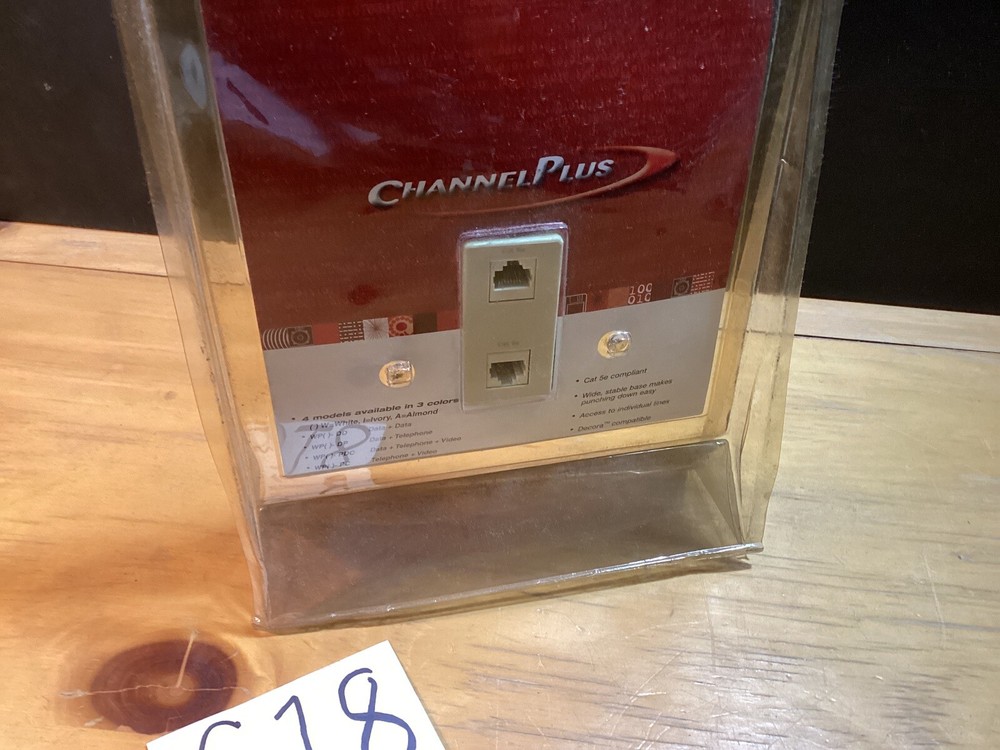 Cat 5e Ethernet Wall Plate Plug for Internet Phone Data Wire