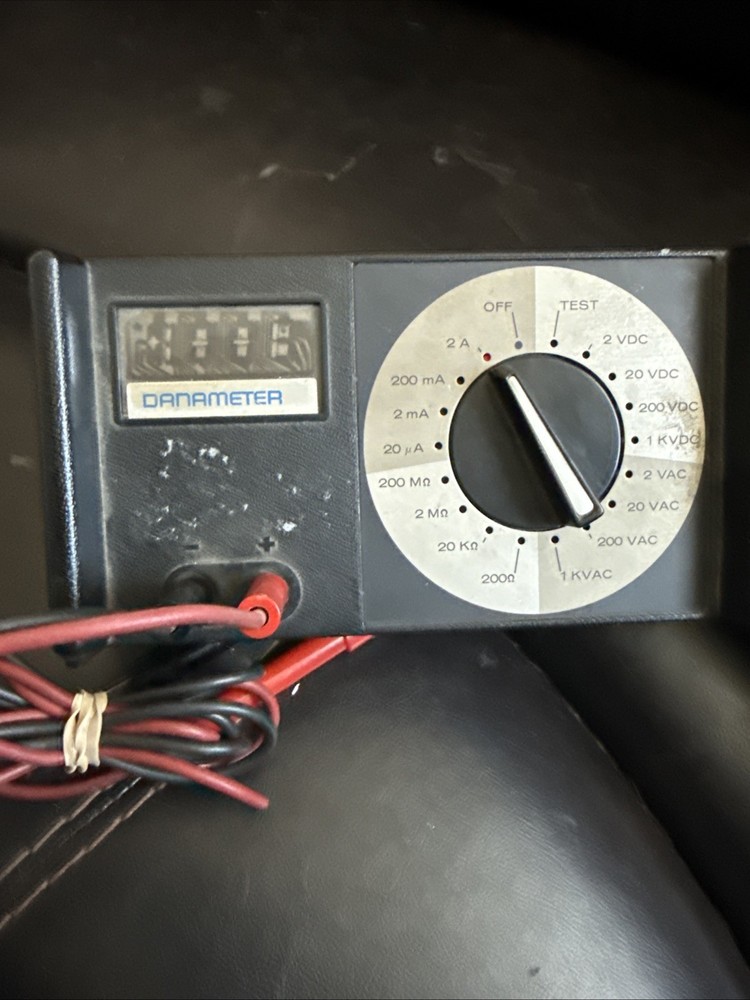 Vintage Racal Dana Instruments Danameter Model 2000a Powers On