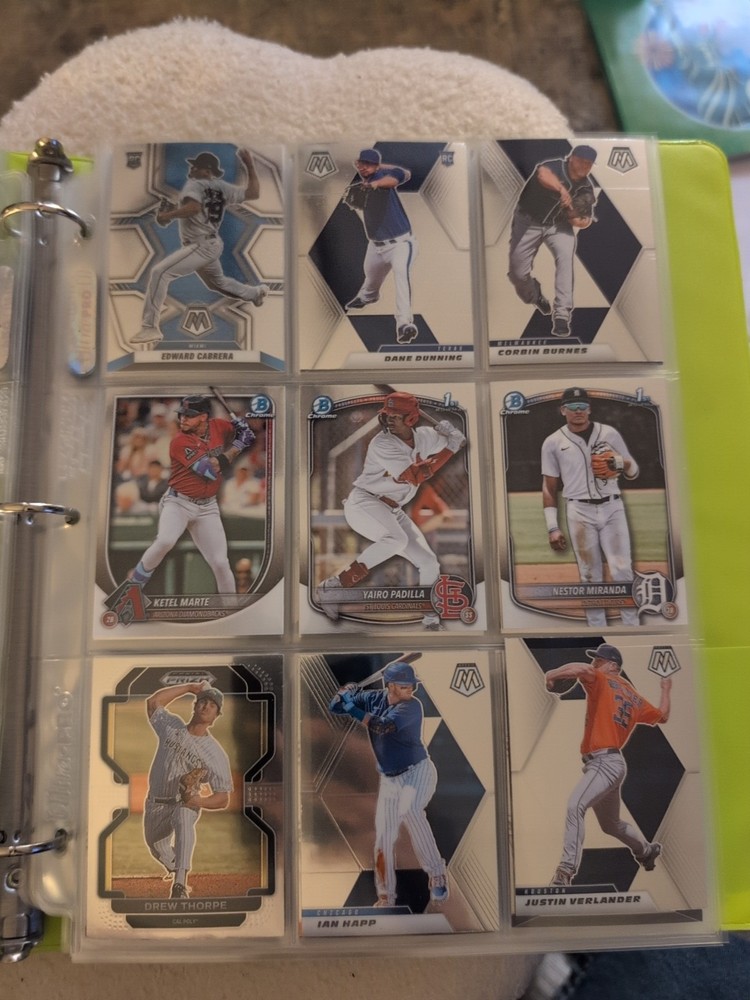 Baseball Card Light Binder 18 Pages