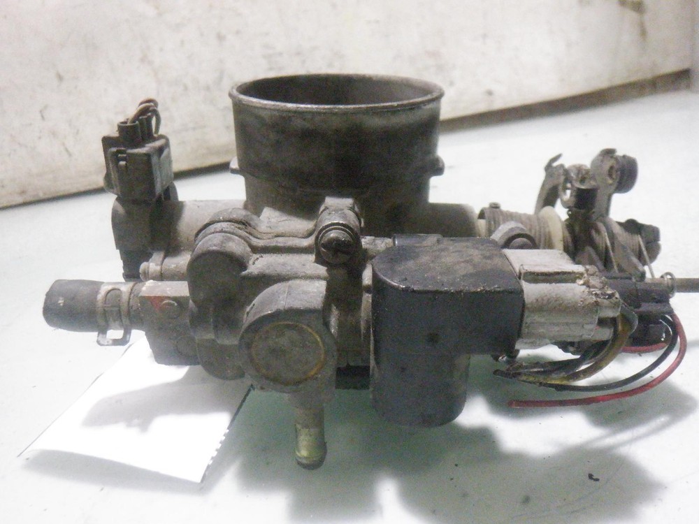 00 SUBARU LEGACY Throttle Body