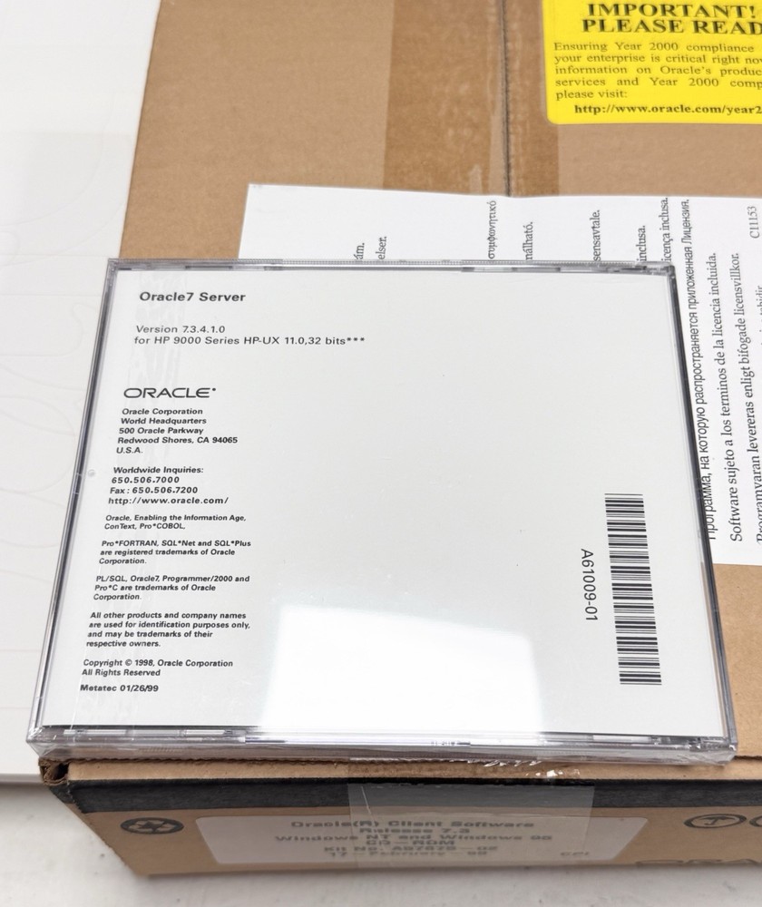 Vintage Oracle Client Software Release 7.3 Windows NT, Windows 95 CD-ROM KIT