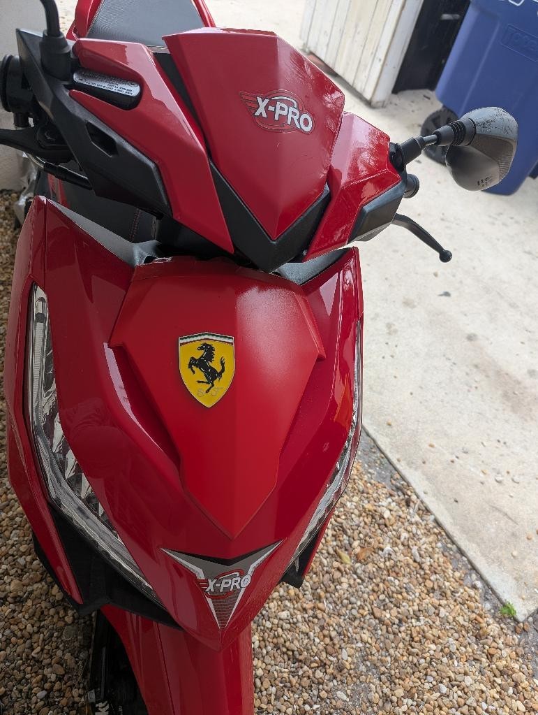 2025 XPRO Orion 200 SCOOTER with 14" Alloy Wheels,Electric/Kick, Auto