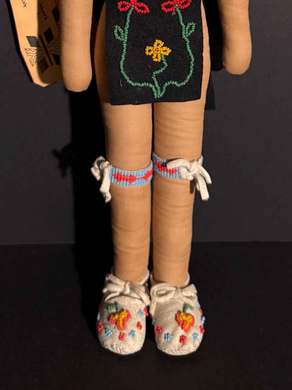 EXCEPTIONAL CHIPPEWA BEADED DOLL, “HASKELL INSTITUTE” TAG, DRAWN FACE, EXCELLENT