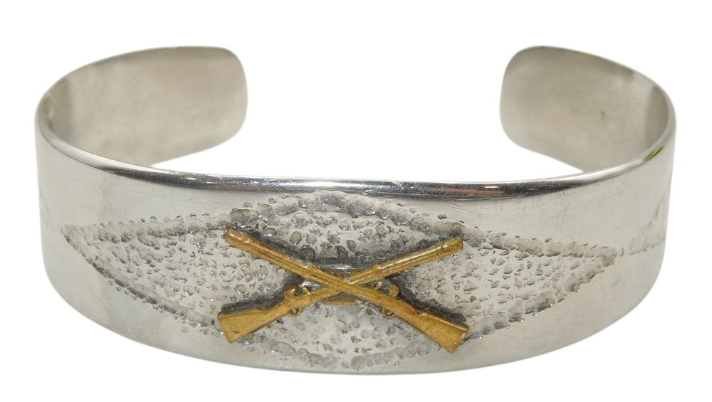 Original WWII US Army Infantry Women's Small Size Bracelet DR14