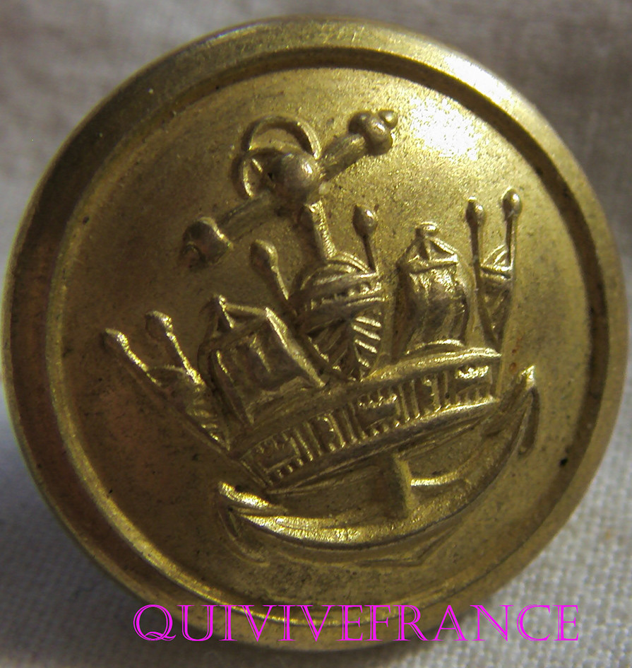 B912 - MERCHANT NAVY BUTTON - GREAT BRITAIN