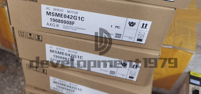 1PC new Panasonic Servo Motor MSME042G1C