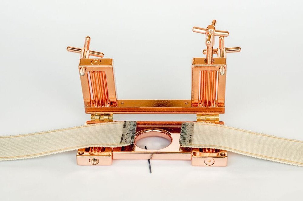 Belt Puller , Stretching tool , Conveyor , Laundry Folder. Limited space access