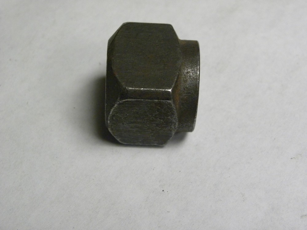 NEW John Deere 4122664 Square Nut, M16