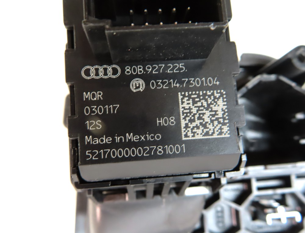 18 AUDI Q5 FY 80A FRONT LEFT DRIVER AUTOMATIC SHIFT SHIFTER INDICATOR TRIM PANEL