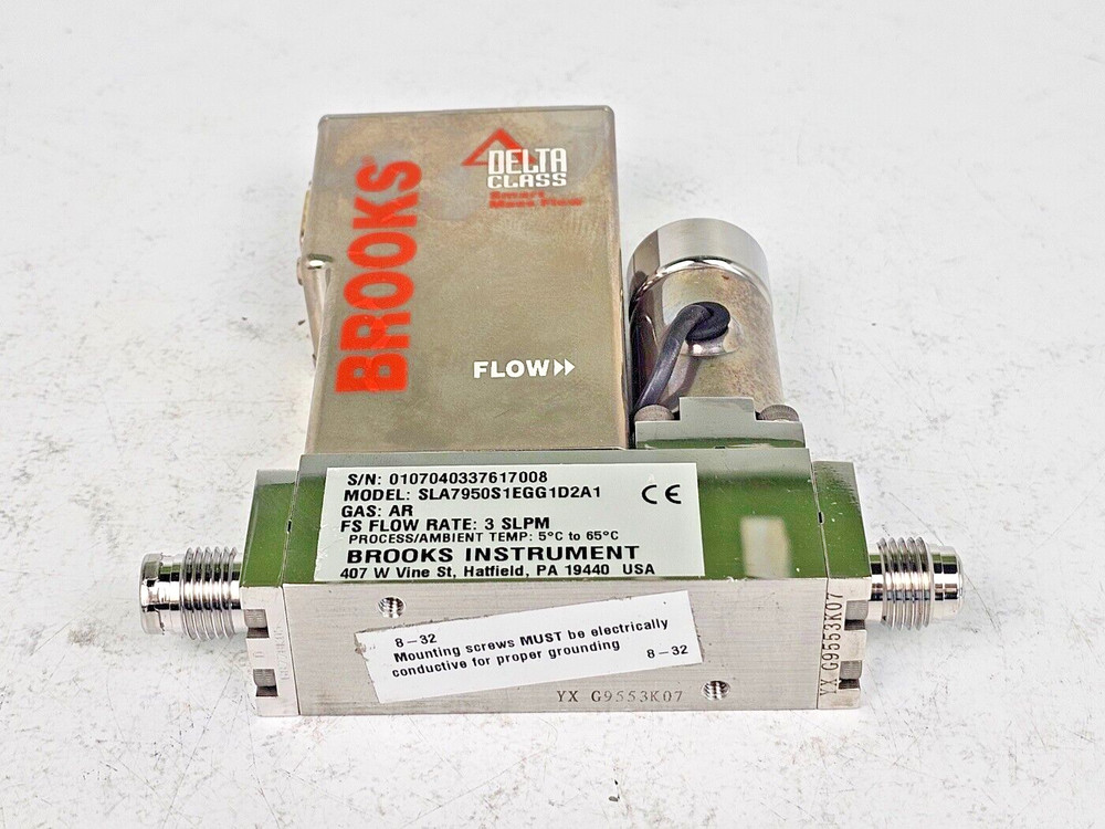 Brooks Instrument mass flow controller MFC SLA7950S1EGG1D2A1 AR 3 SLPM