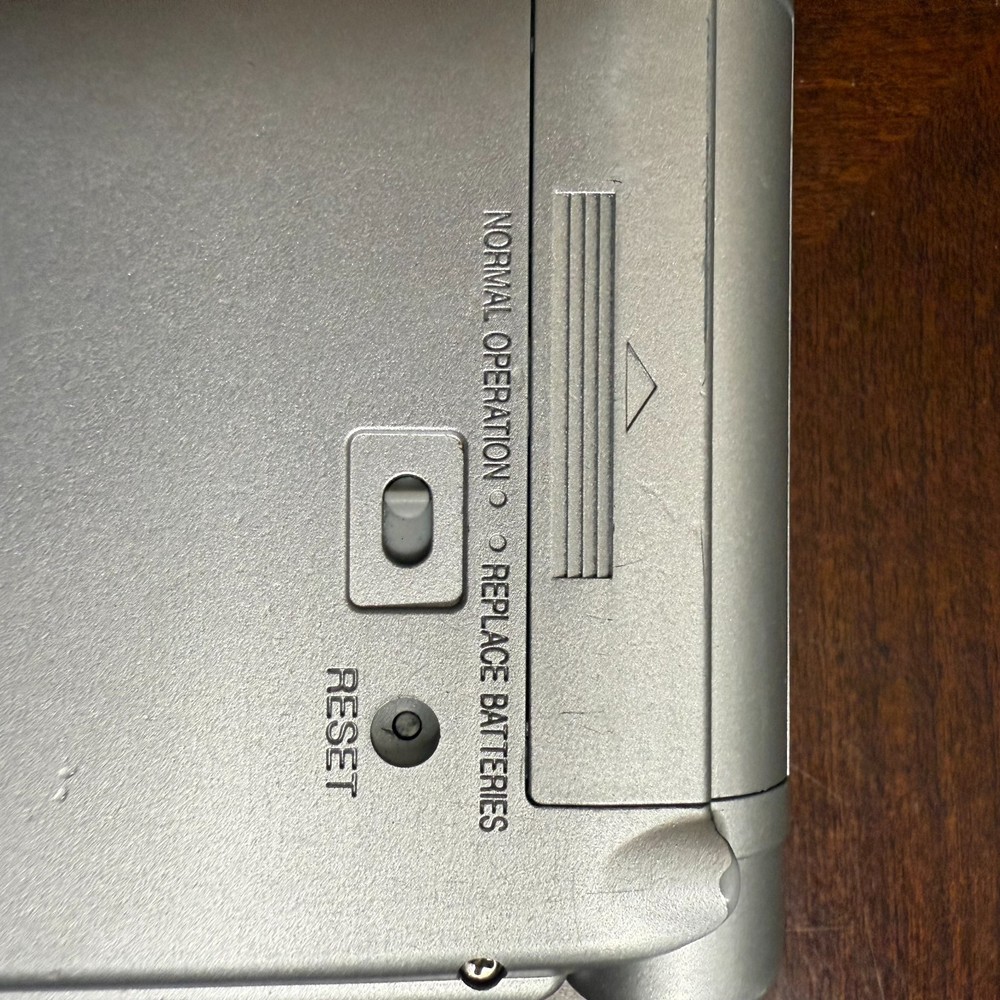 Vintage Sharp Wizard Oz-730 Electronic Organizer Pocket Computer w/cable