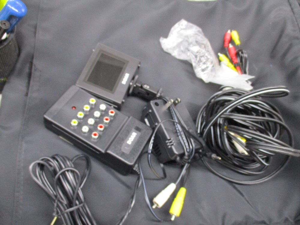 DOAR COMMUNICATIONS VISUAL PRESENTER w/MONITOR ACCESSORY