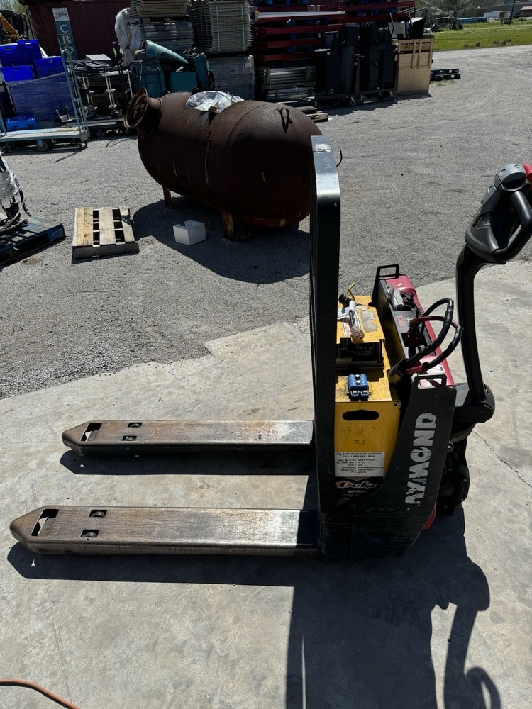 Raymond Electric Pallet Jack 8210