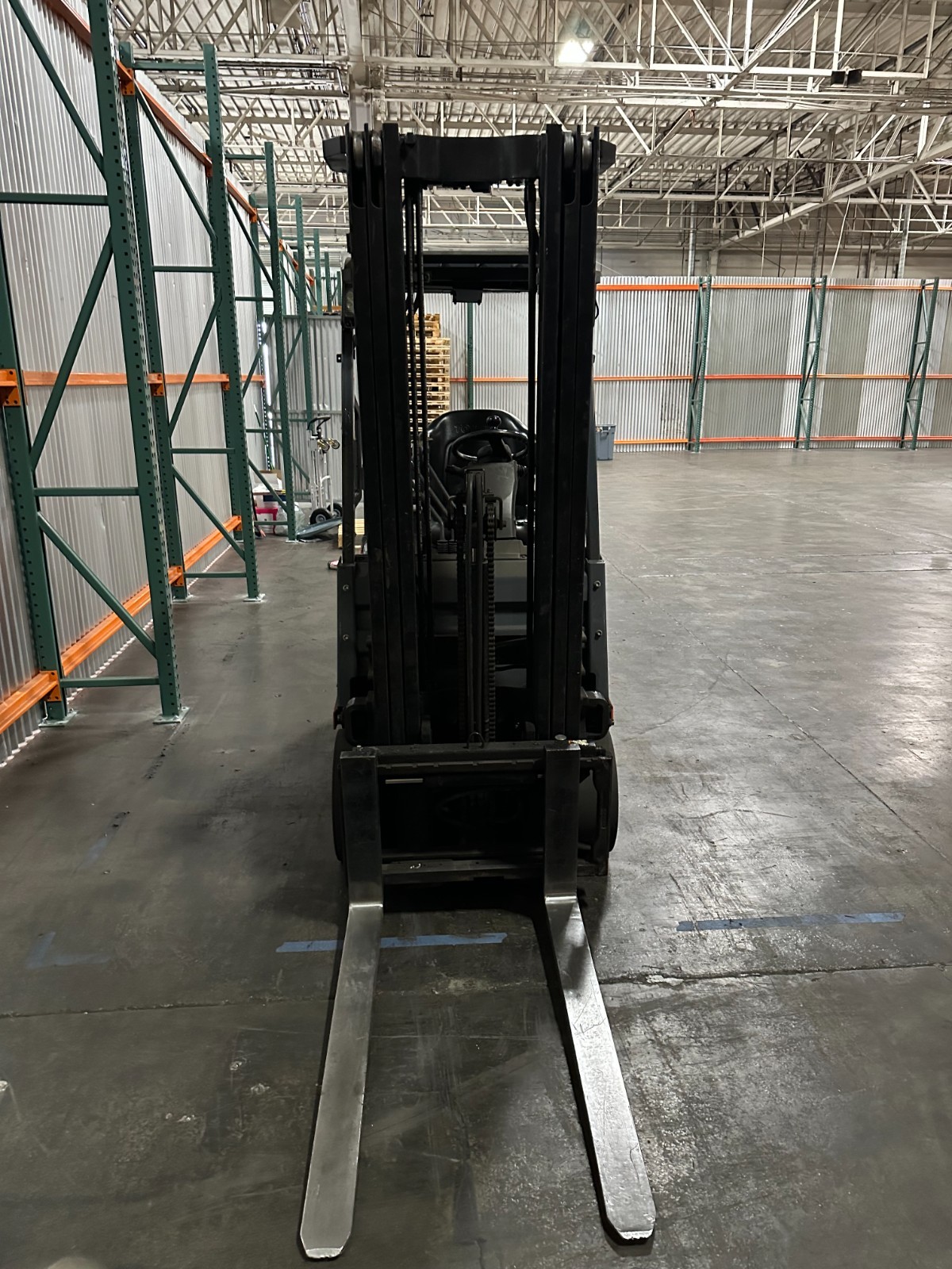4000 lb. Toyota 8FGCSU20 Forklift 6300hr 3 Stages