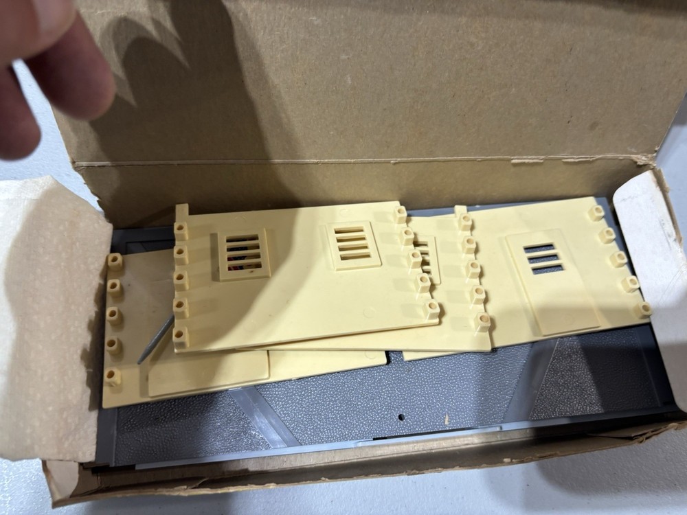 Original Early PLASTICVILLE -- U S POST OFFICE KIT in box --