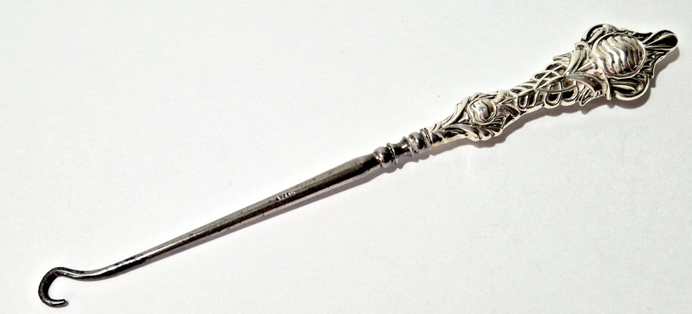 ANTIQUE SILVER DRESSING AID - BOOT BUTTON HOOK 7" RARE PATTERN