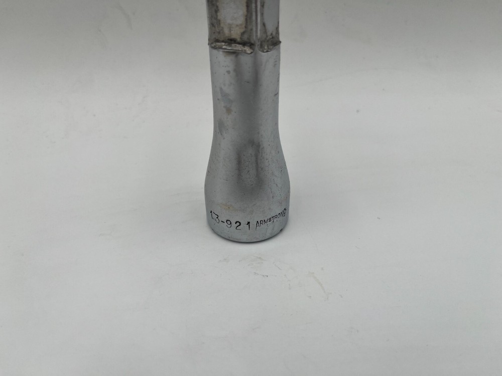 Armstrong 13-921