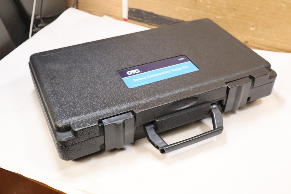 OTC 5605 Deluxe Compression Tester Kit