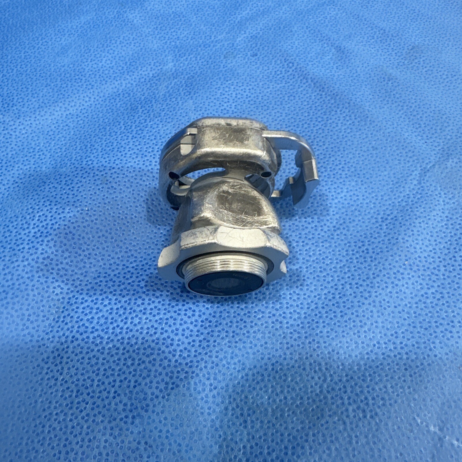 Stryker 1588 Coupler. (Coupler Stained)