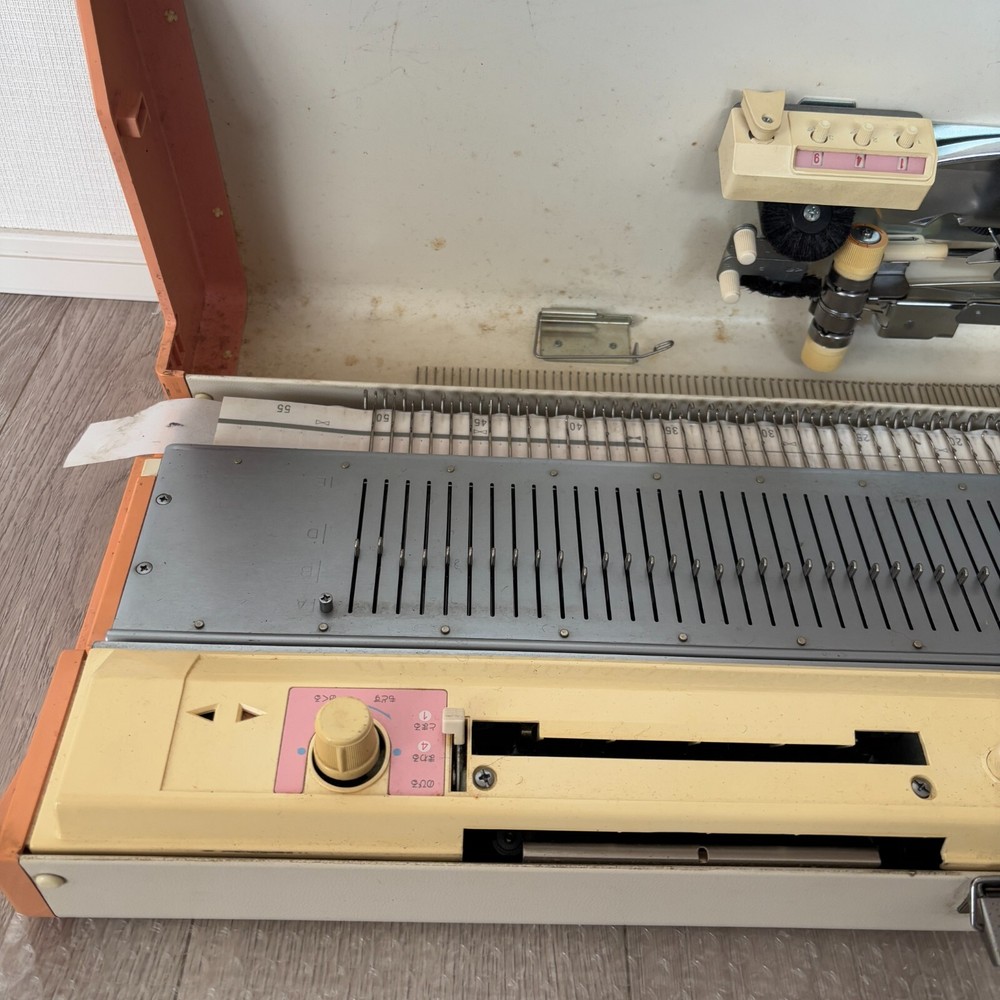 Brother KH-260 PUNCH9 Knitting Machine UNTESTED Used