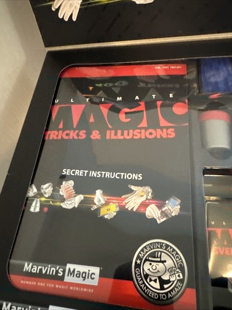 Marvin's Magic - Kids Magic Set - 400 Ultimate Magic Tricks Opened Box