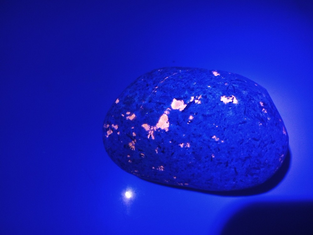 1 Lb + yooperlite Stone