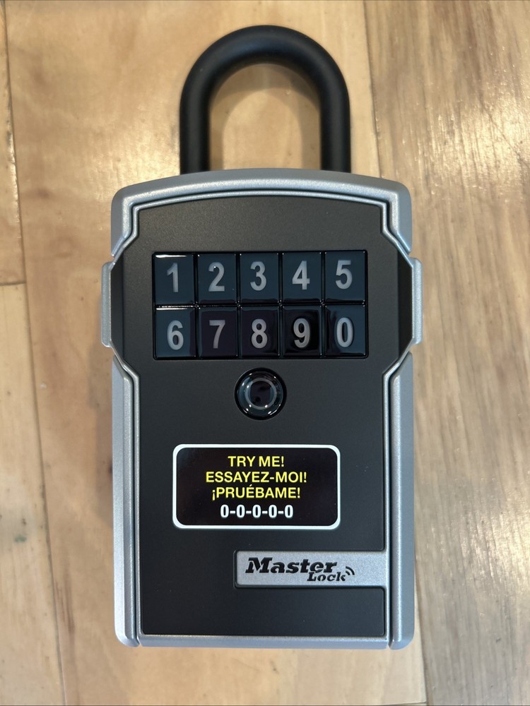 Master Lock 5440EC Bluetooth Portable Lock Box