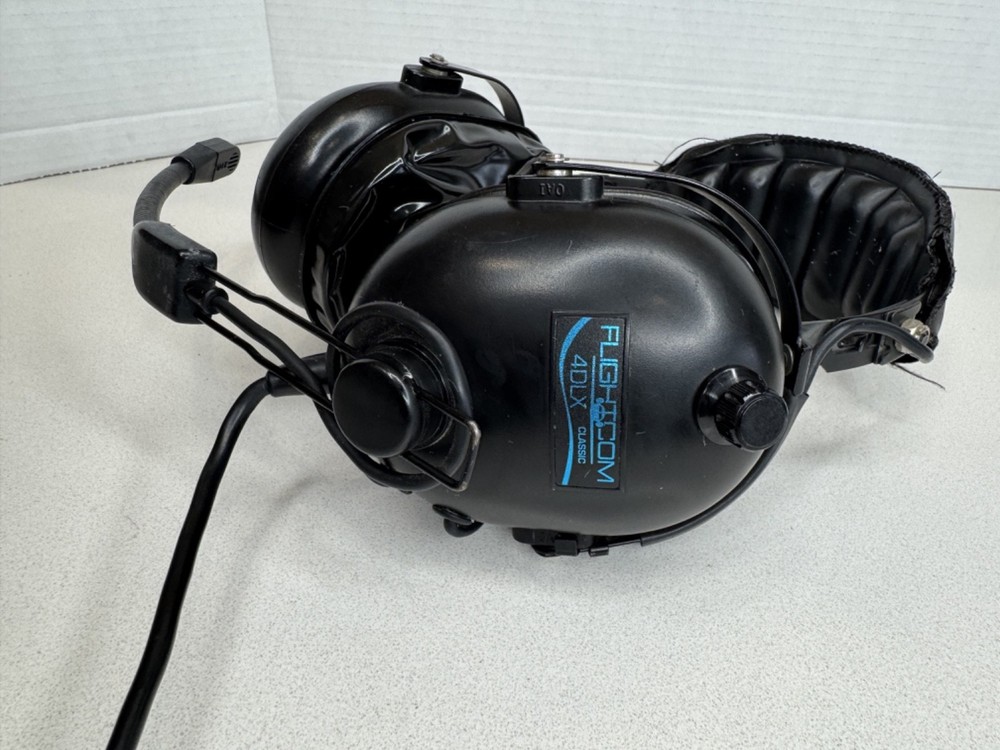 Flightcom Classic Aviation Headset Black | Model 4DLX
