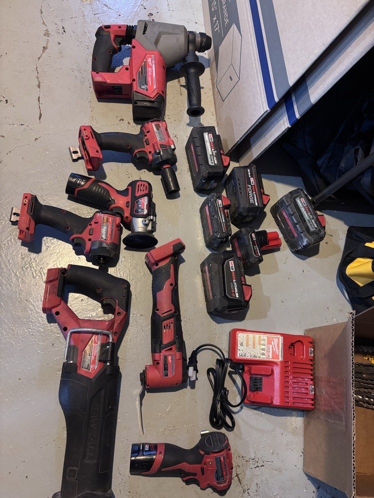 Milwaukee Tool Set
