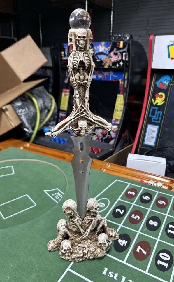 Skull Dagger