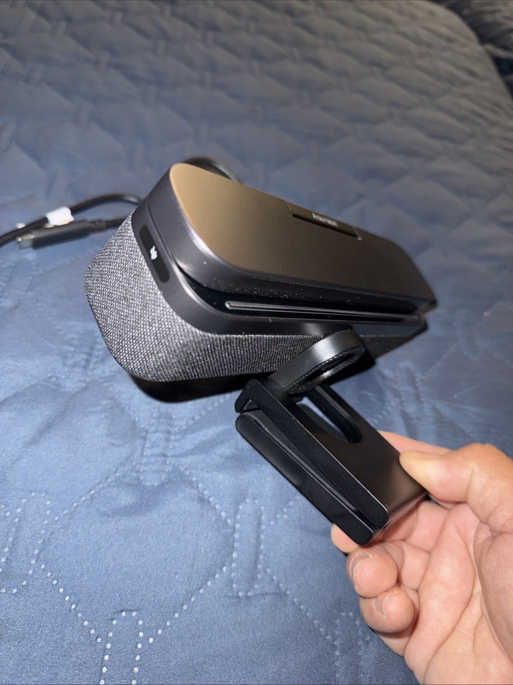 Anker Work B600 Videobar Webcam with Light, with 2K Camera -A