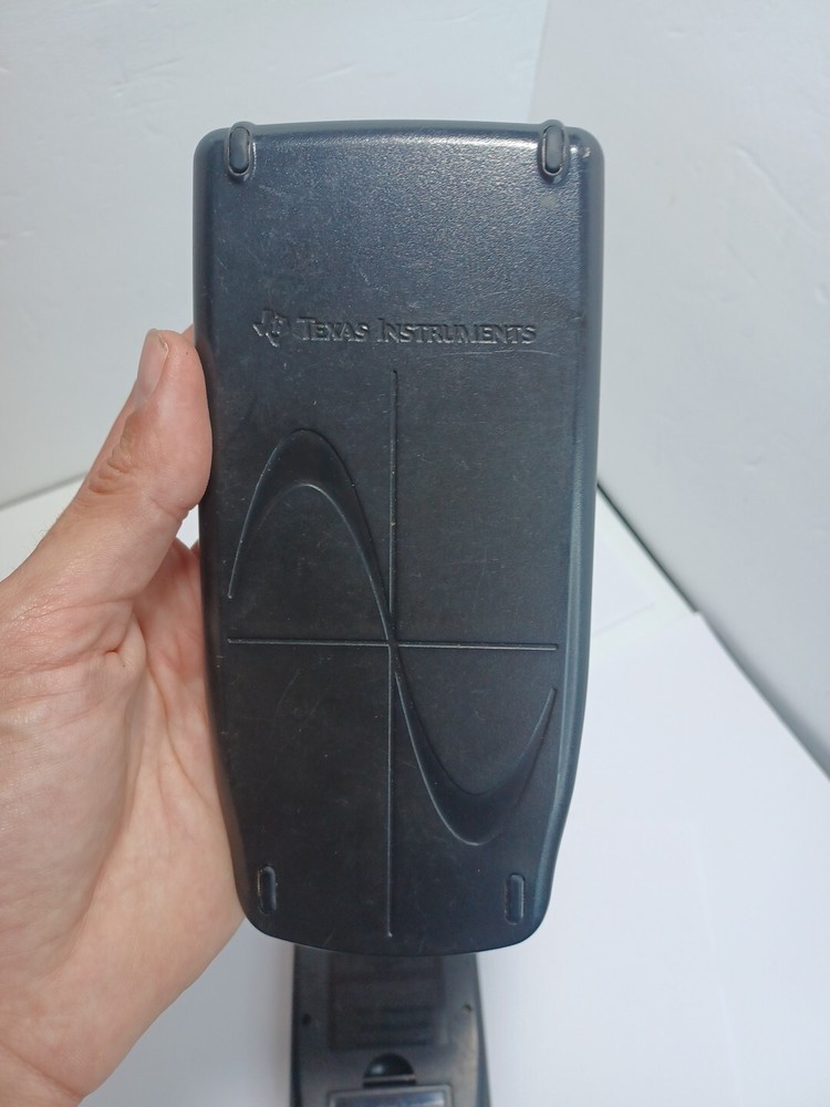 Texas Instruments TI-83 Plus Graphing Calculator Tested Works Great!