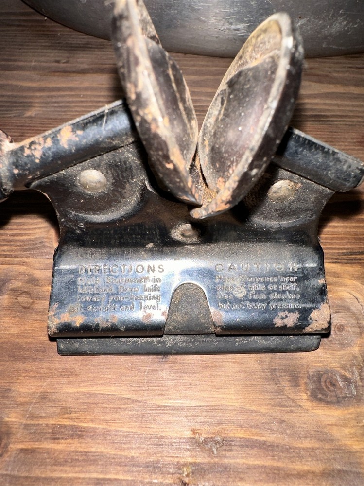 Edlund Sure Sharp No 3 Green Wooden Handled Knife Sharpener
