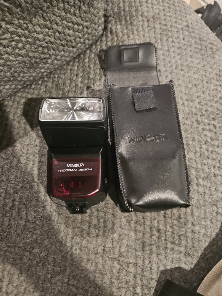 Minolta Program 3500xi Shoe Mount Flash - works great!