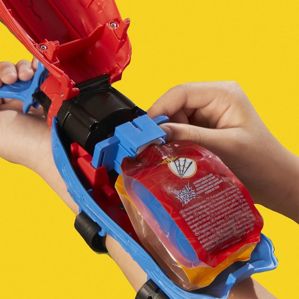 Marvel Spider-Man Real Webs Ultimate Web Blaster, 2-in-1 Role Red