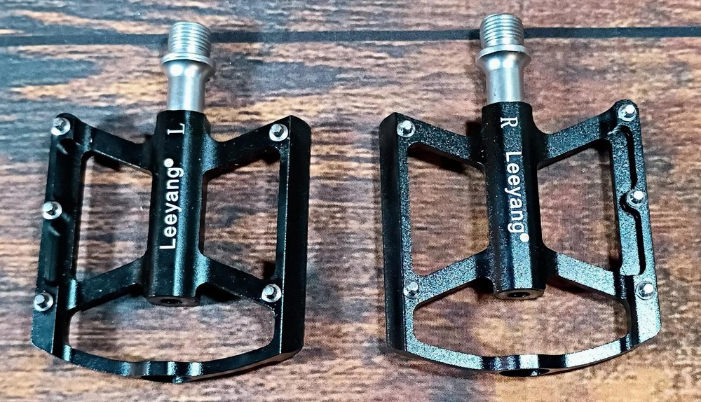 Leeyang Bicycle Pedals Set - Left & Right