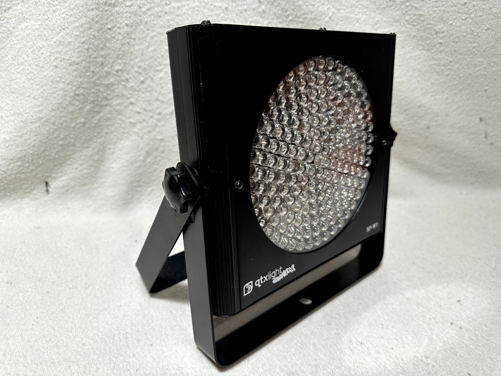 QTX SMART PAR DMX LED SPOT STROBE - MODEL SP-W1 - MINT