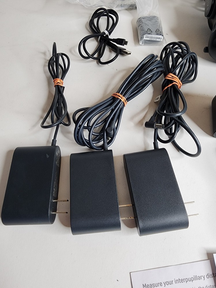 HTC Vive Virtual Reality Headset System 1st Generation - Black