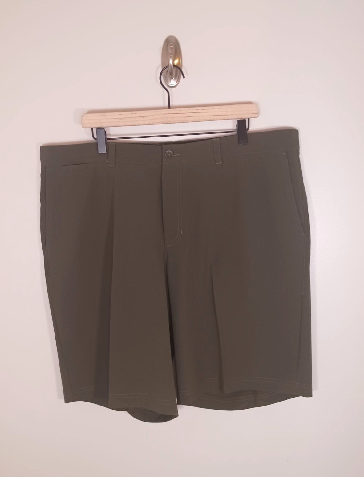 Nike Golf Standard Fit Dri-Fit Athleisure Stretch Green Men's Shorts Size 40