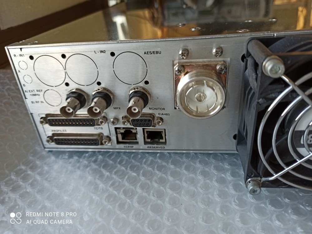 Broadcast Prof Elenos 1000w Indium Series FM Transmitter Wide Band 88/108 Mhz