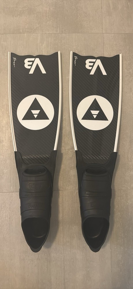 Alchemy V3 Carbon fins
